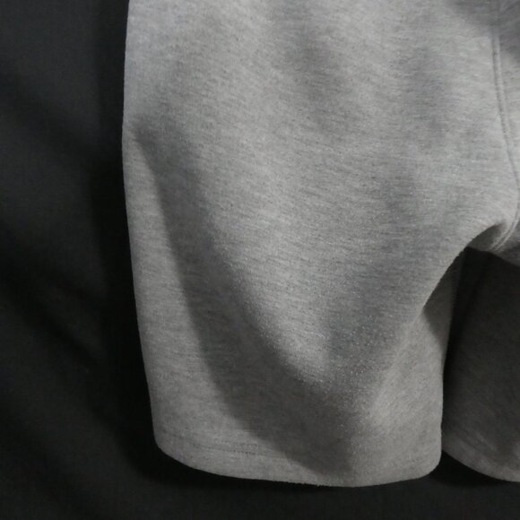 AMERICAN EAGLE - AE | xs - extra small | Stylish Grey Shorts | Zippered Pockets - Picture 12 of 14